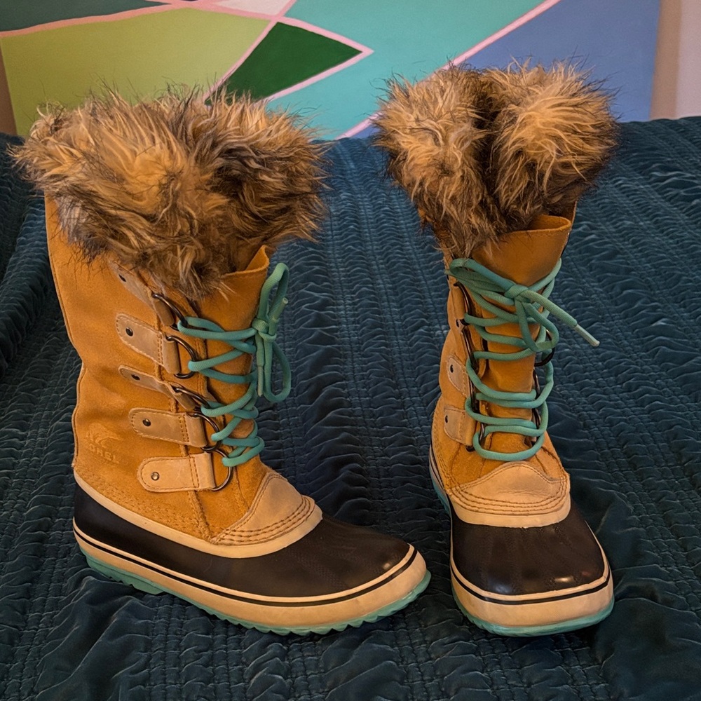 Sorel Joan of Arc Winter Boots, Size 9